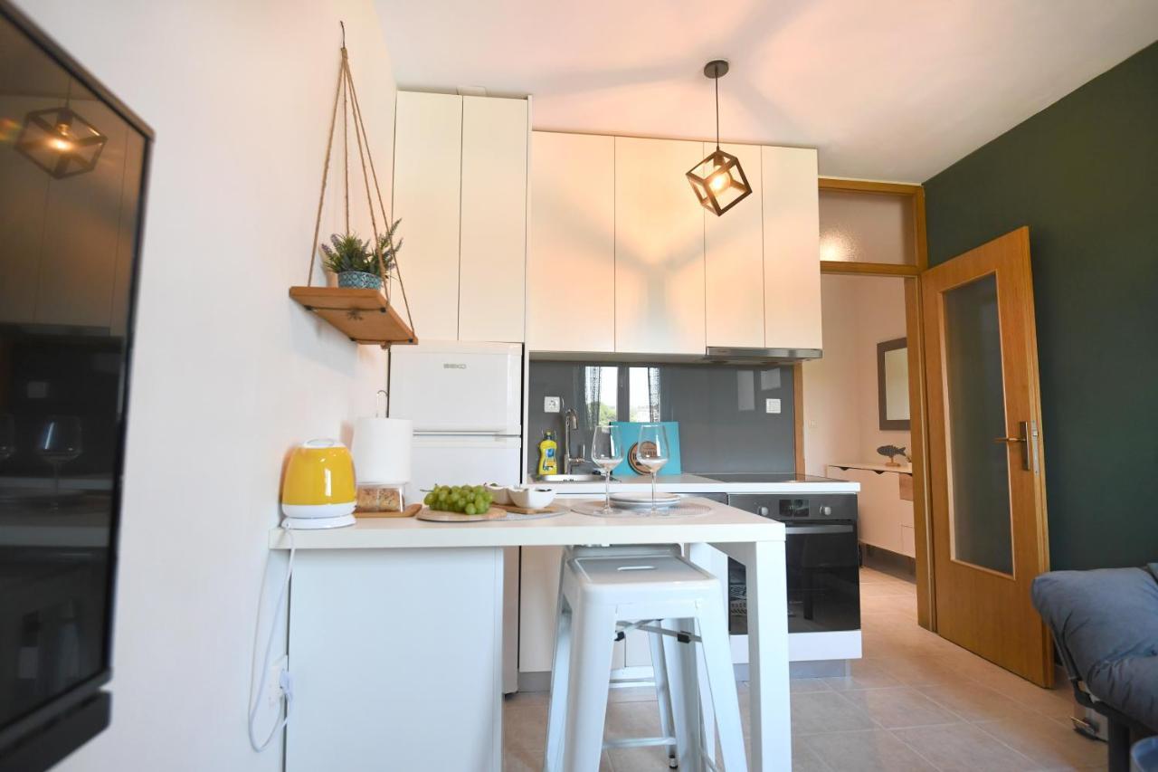 Apartment Rebeka Zadar Exterior photo